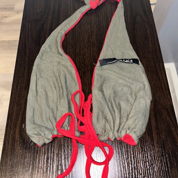 Two Piece Bathing Suit, Size M - Picture 4 of 6